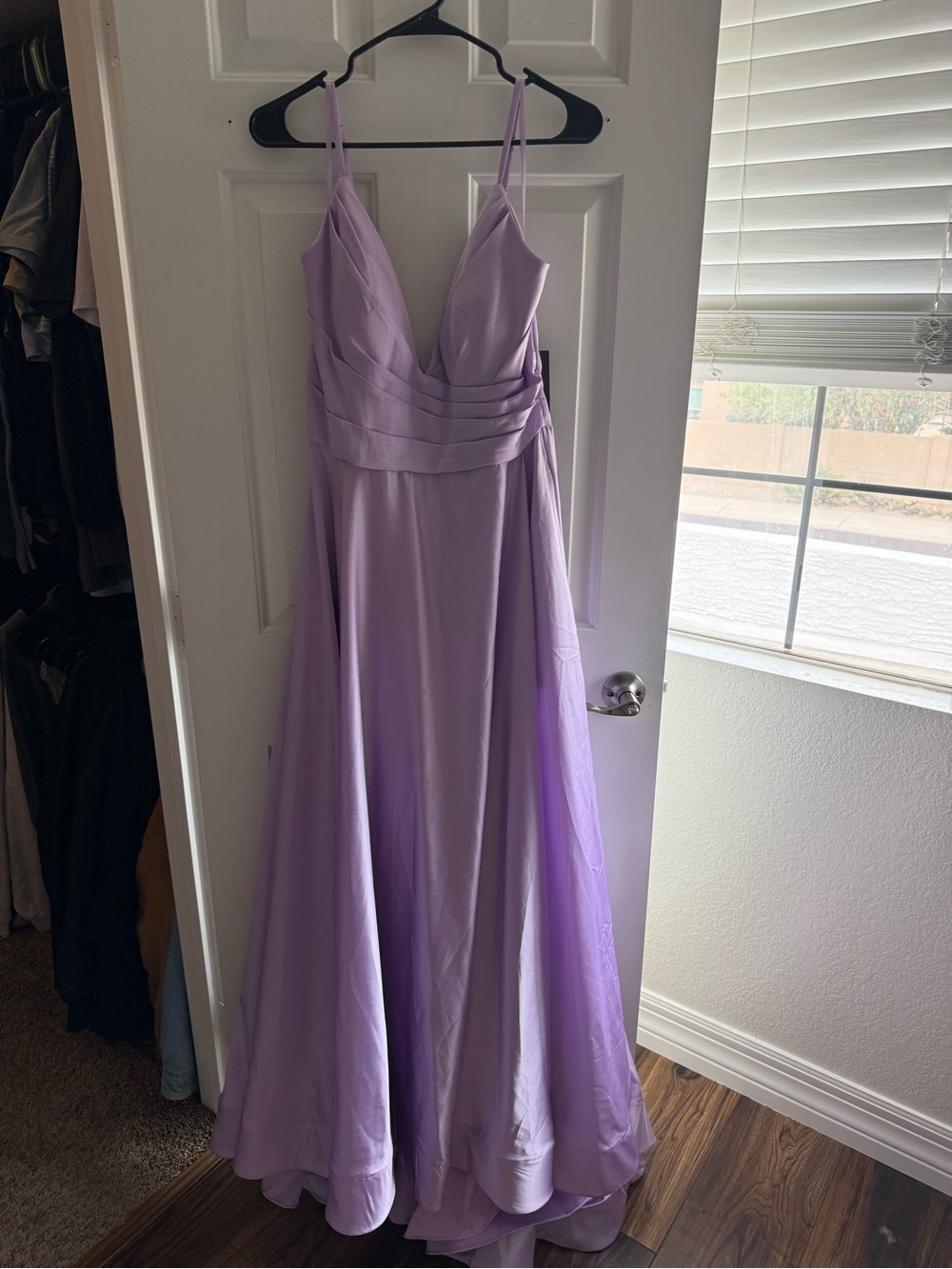 La Femme Women’s Lavender Spaghetti-Strap Prom Dress
